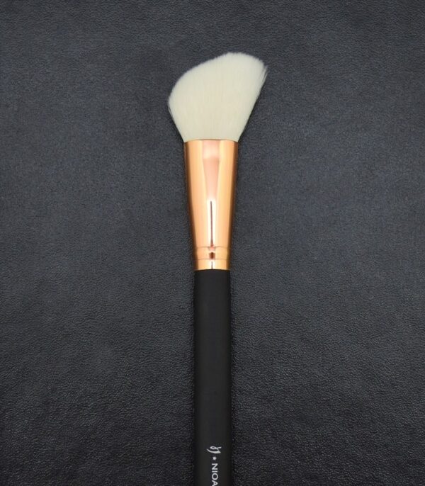 Angled Contour Brush